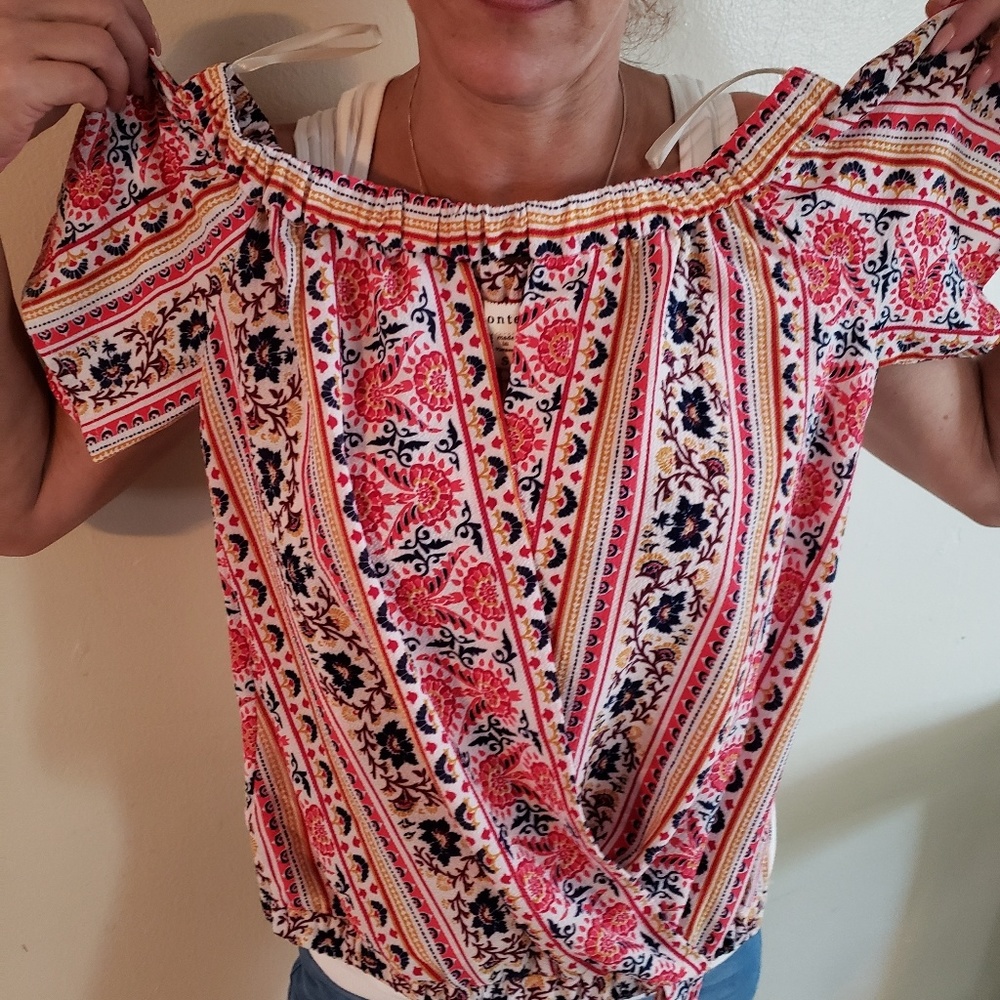 Off shoulder dress shirt